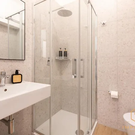 Imperium Luxury - 100mt To Metro A, 5 Min To Center, Pvt Bathroom, A-c روما