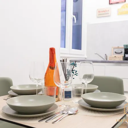 بيت ضيافة Imperium Luxury - 100mt To Metro A, 5 Min To Center, Pvt Bathroom, A-c روما