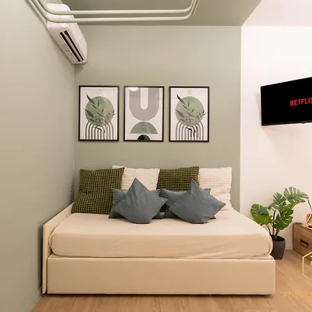 بيت ضيافة Imperium Luxury - 100mt To Metro A, 5 Min To Center, Pvt Bathroom, A-c