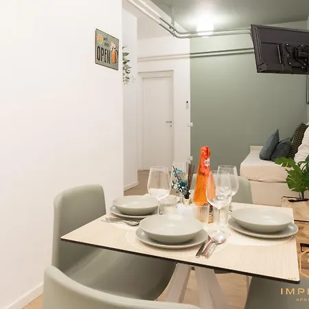 Imperium Luxury - 100mt To Metro A, 5 Min To Center, Pvt Bathroom, A-c بيت ضيافة