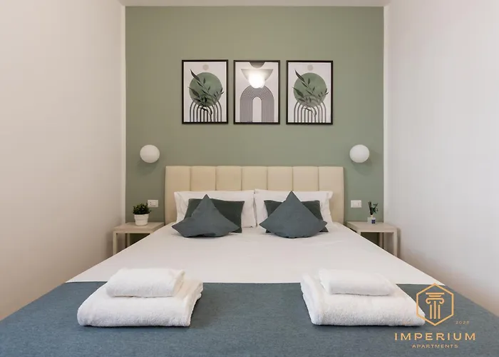 Imperium Luxury - 100mt To Metro A, 5 Min To Center, Pvt Bathroom, A-c 4* ローマ